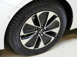 Kia Ceed Sportswagon 1.6 GDI PHEV DynamicPlusLine / 15