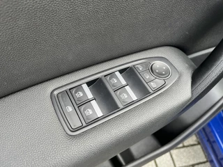Renault Captur 1.0 TCe 100 Intens  | NL Auto | Navigatie | Climate Control | Parkeersensoren | Keyless | Lichtmetaal | Apple CarPlay / Android Auto / 27