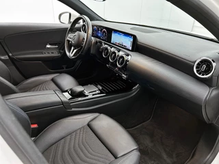 Mercedes-Benz A-klasse 250 e Premium | Automaat | Cruise control | Stoelverwarming | Navigatie | Camera | Parkeersensoren / 6