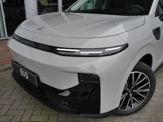 Leapmotor B10 Design ProMax 67.1 kWh | Meerdere kleuren leverbaar! | Navigatie | Nieuw | Camera`s | Lederenbekleding | Elektrische achterklep / 5