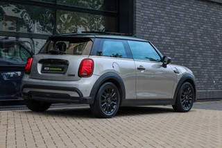 MINI 3-deurs 1.5 Cooper Classic  | PANO | HUD | CAMERA | KEYLESS | LEDER | / 18
