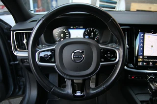 Volvo S60 2.0 T4 R-Design Polestar engineered / 24