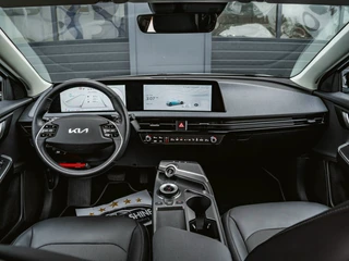 Kia EV6 Light Edition 58 kWh | 100% SOH | WINTERPAKKET | CAMERA | ADAPTIVE | / 2