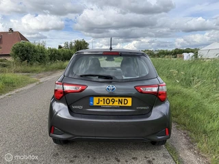 Toyota Yaris 1.5 Hybrid Dynamic / Invalide Auto / Cam / Navi / 33