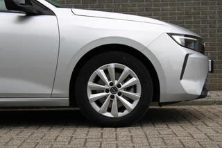 Opel Astra Sports Tourer 1.2 Level 2 Keyless Start, Cruise en Climate Control, Parkeersensoren Voor en Achter, Navigatie / 28