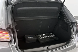 Peugeot 208 1.2 Hybrid 110 e-DCS6 Allure Automaat Apple CarPlay / 10