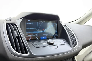 Ford C-Max 1.0 Titanium 125pk | Navigatie | Camera | Climate Control | Lederen Bekleding | Stoel - Voorruitverwarming | Weinig Kilometers | Parkeersensoren / 25