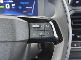 Peugeot e-Expert Long 75 kWh L3 9pl | SOH 95% | CAMERA | NAVIGATIE | BTW VERREKENBAAR | LED | CLIMA | FABRIEKSGARANTIE TOT 11-2027 | ALL-IN PRIJS / 29
