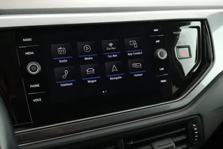 Volkswagen Polo 1.0 TSI 95pk DSG R-Line Highline Camera Parkeersensor Climate Control Adaptive Cruise / 24