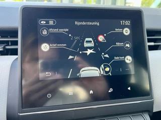 Renault Clio 1.0 TCe 90 Evolution  | Lichtmetaal | Parkeersensoren | Dodehoek | Navigatie | Airco | Cruise Control | Chrome Pakket | Elektrische Ramen | Getint Glas | NL Auto | BTW Auto | Apple CarPlay/Android Auto / 41