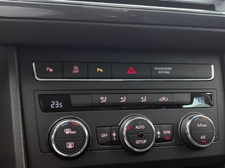 Seat Ateca 1.5 TSI Style Business Intense | Adaptive cruise | Navigatie | Parkeersensoren voor & achter | Camera | NAP | Trekhaak / 28