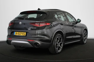 Alfa Romeo Stelvio 2.0 T AWD Veloce Ti 280PK Pano Leder Stuur-Stoelverwarming Keyless Memory / 4