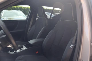 Volvo XC40 T4 Recharge Core Bright | Stoelverwarming | Trekhaak | Parkeercamera  | Keyless / 22