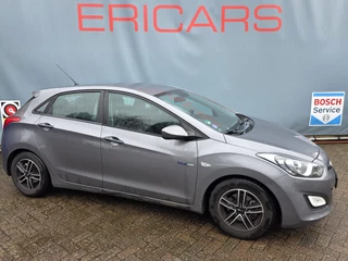 Hyundai i30 1.6 GDI i-Drive Cool AIRCO LM / 4