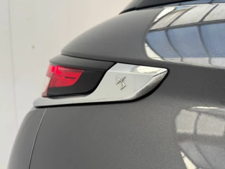 DS DS 3 Crossback PureTech 155 EAT8 Automaat Rivoli  | Carplay | Leder | Keyless | / 20
