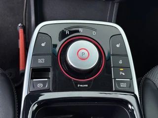 Kia e-Niro DynamicPlusLine 64 kWh - SOH 96,0% - Schuif-/kanteldak - Stoel-/stuurverwarming - Navigatie - Cruise Control - Keyless - Fabrieksgarantie tot 07-2028 / 33