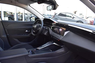 Peugeot 308 SW 1.2 PureTech Active Pack Business|Automaat!|Trekhaak|Navi|Distributie vervangen| / 18