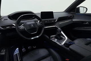Peugeot 3008 1.2 PureTech GT Line | Panoramadak | Achteruitrijcamera | Elektrische achterklep | Parkeersensoren | Focal-audio systeem | Memory seats | Elektrisch verstelbare stoelen | Stuurbediening | Cruise control / 17