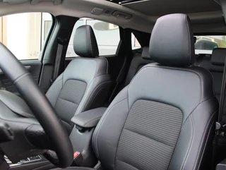Ford Kuga 2.5 PHEV 225PK Titanium | SOH 93% | Panoramadak | Trekhaak | / 7