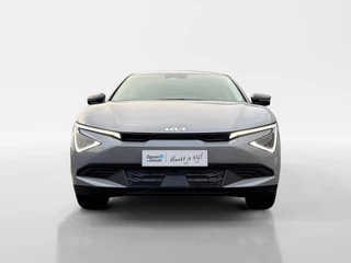 Kia EV6 Light Edition 63 kWh | Enkele kleuren op voorraad bel voor info | € 2000,- Inruilpremie | 428km Actieradius / 9