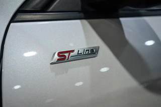 Ford Kuga 2.5 PHEV ST-Line X / 8