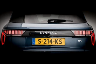 Lynk & Co 01 1.5 Plug-in Hybrid 262 Pk Panoramadak | 75 km Elektrisch | 360 Camera | Full Map Navi | NL Auto | 20 inch. LMV | 1e eigenaar / 14