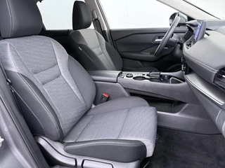 Nissan X-Trail 1.5 e-4orce N-Connecta Family Pack NET ONDERHOUD GEHAD BIJ NISSAN!| VOLLEDIGE FABRIEKS GARANTIE TOT 03-2028 | VOOR & ACHTERSTOELEN VERWARMD | STUURWIEL VERWARMD | 7 PERSOONS! | KEYLESS | DODE HOEK | 360 CAMERA | APPLECARPLAY | ADAP. CRUISE | / 46