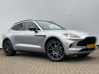 Aston Martin DBX 4.0 V8 360° Memory Stoelverw/koeling Sfeerverl Pano Lightning Silver / 75