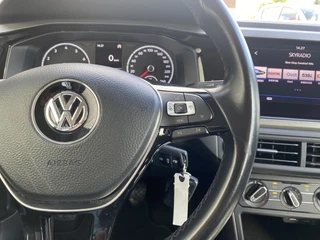 Volkswagen Polo 1.0 Comfortline  | apple carplay - android auto | airco | cruise control | bluetooth | lichtsensor | NL auto / 30