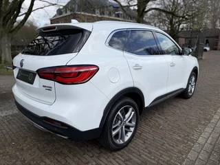 MG EHS 1.5 TGDI Luxury PHEV / 21