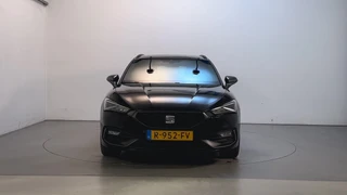 Seat Leon Sportstourer 1.5 TSI 150pk FR Business Intense LED Trekhaak Camera App-Connect Sfeerverlichting / 16