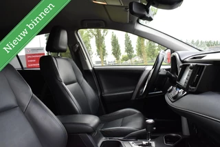 Toyota RAV4 2.5 Hybrid AWD Executive 1650KG TREKGEWICHT! LEDER/LED/NAVI/ETC.! / 8