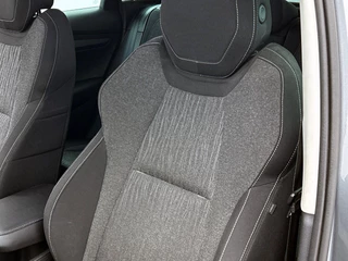 Skoda Karoq 1.5 TSI ACT Style | Automaat | Adaptive cruise control | Stoelverwarming | CarPlay | Afneembare trekhaak / 17