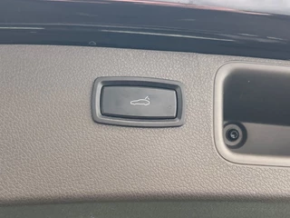 Porsche Macan 3.6 Turbo 400 pk | Bose | Glascoating | Memorie | Camera |Trekhaak | Stoelverwarming | 21 " | / 42