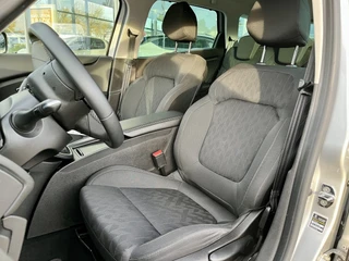 Renault Scénic 1.3 TCe 115 Limited  | Stoelverwarming | All Seasons | Navigatie | 1800KG Trekgewicht | Camera | DAB | Climate Control | Reservewiel | Apple CarPlay/Android Auto / 6