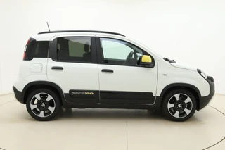 Fiat Panda 1.0 Hybrid Pandina Cross | DEMO | Tot 8 jaar garantie | Airco | Apple Carplay/Android Auto | Bluetooth | Cruise control | DAB+ | Lichtmetalen velgen | Parkeersensoren | Hoge zit / 10