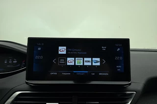 Peugeot 3008 1.2 PureTech Blue Lease Allure | Apple carplay/Android auto | Navigatie | Adaptive cruise | Camera | Elektrische kofferklep | Keyless entry + start | Climate control / 22