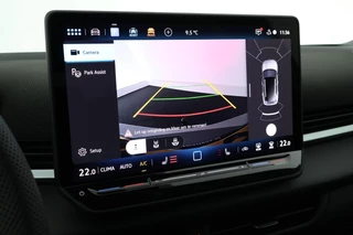 Volkswagen T-Roc 1.5 eTsi 150pk DSG R-Line First Edition Trekhaak Camera Keyless Stoelverwarming Virtual Cockpit Carplay / 5