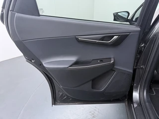 Kia EV6 Air 84 kWh  - Stoel-/stuurverwarming - Cruise Control Adaptief - Climate Control - CarPlay - Fabrieksgarantie tot 05-2033 / 36