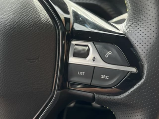 Peugeot 208 PureTech 100 GT  | Panoramadak | Keyless | Adaptive Cruise Control | Stoelverwarming | / 21