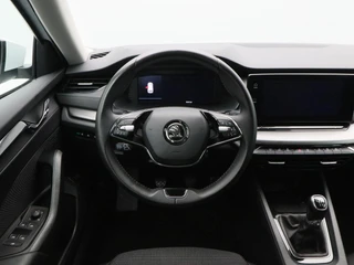 Škoda Octavia Combi 1.0 TSi 110 Pk Business Edition | Stoelverwarming | Adaptive Cruise | Navigatie | CarPlay | 16 Inch | 70.153 Km !! / 34