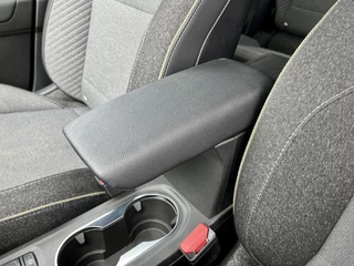 Renault Captur 1.3 TCe 160 EDC Techno  | Automaat | Navigatie | Groot Scherm | Camera + Sensoren | Adaptieve Cruise | Climate Control | Apple CarPlay/Android Auto / 7