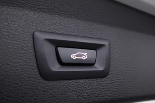 BMW X1 sDrive18d High Executive  Automaat, Panorama dak, Navigatie / 11