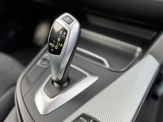 BMW 3 Serie 318i Executive M Sport I Navigatie I Trekhaak I Xenon I Dealer ond. I NL auto / 33