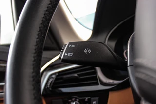 BMW 5-serie Touring 540i xDrive High Executive Luxury-Line | 1e eigenaar | Achterasbesturing | Cruise control adaptief | Apple carplay | Adaptief LED | DAB | Panoramadak | HiFi audio / 22