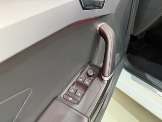 SEAT Leon Sportstourer 1.0 eTSI 110pk DSG FR Leder | Trekhaak | Beats Audio / 42