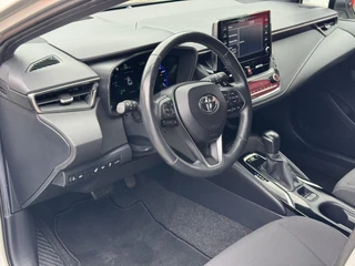 Toyota Corolla 1.8 Hybrid Business Plus / 9