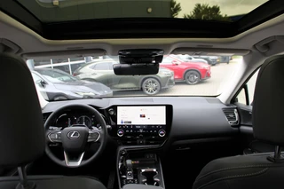 Lexus NX 450h+ AWD President Line DIRECT LEVERBAAR PANO-DAK MARK-LEVINSON STOELVENT EL-STOEL + GEHEUGEN QUAD-LED / 42