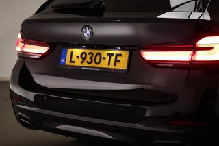 BMW 5-serie Touring 540i xDrive M-Sport | Facelift | PANORAMADAK | 360 CAMERA | TREKHAAK / 30