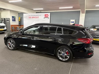 Ford Focus Wagon 1.0 EcoBoost Hybrid ST Line Style/ NL auto/ Achteruitrijcamera/ Sensoren / 2